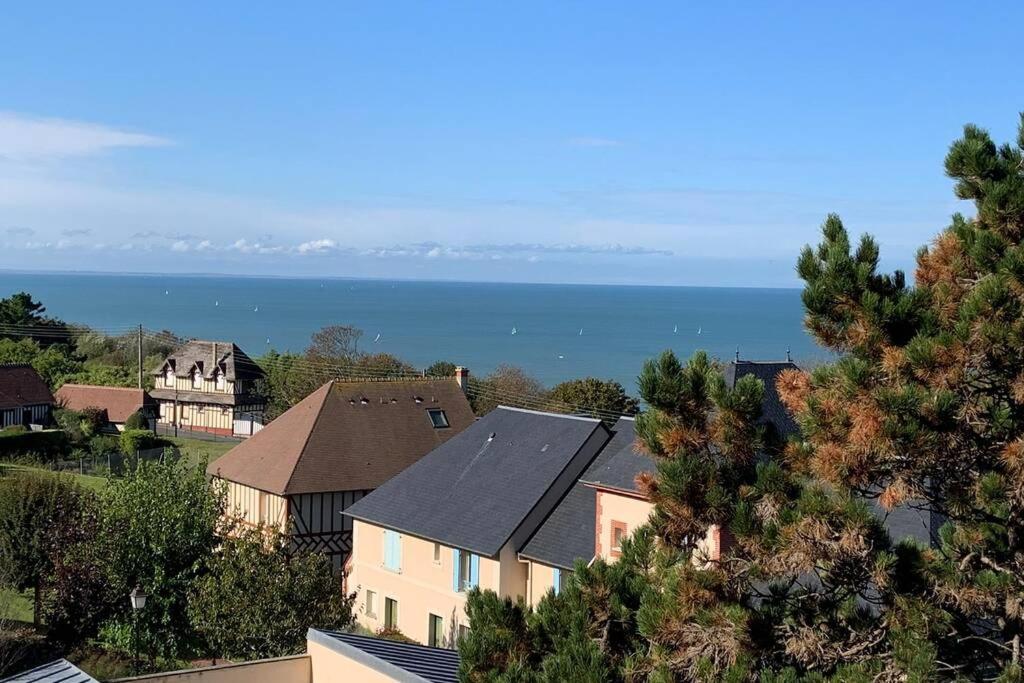 Trouville-Apt rénové-Balcon magnifique vue mer Exterior foto